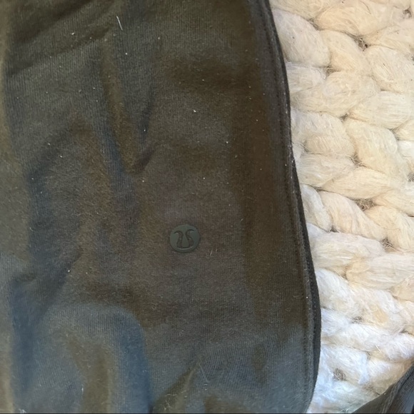 Lululemon scuba high rise jogger size 6 - Picture 4 of 4